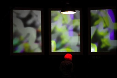 Part 2 of "Il était Xn fois", utilizing three interactive screens.